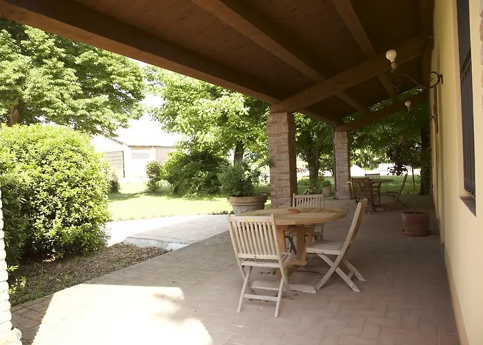 Cedrara カントリーハウス